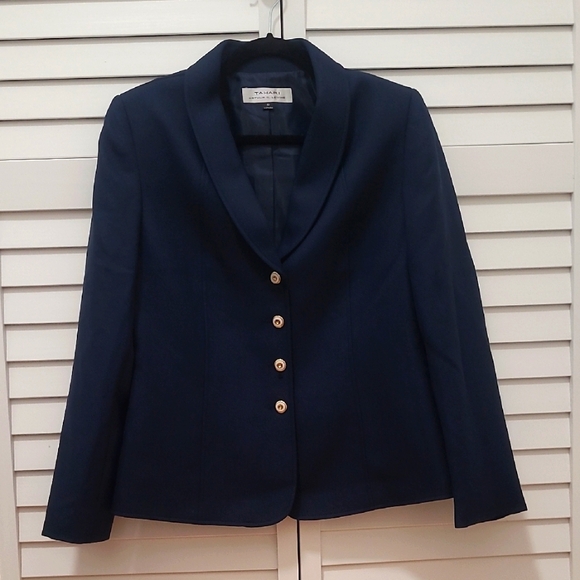 Tahari ASL Classic Navy Blazer with Gold Buttons and matching skirt - Picture 1 of 6